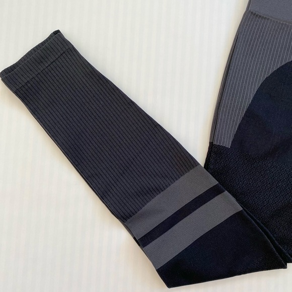 Leggings - Picture 8 of 14